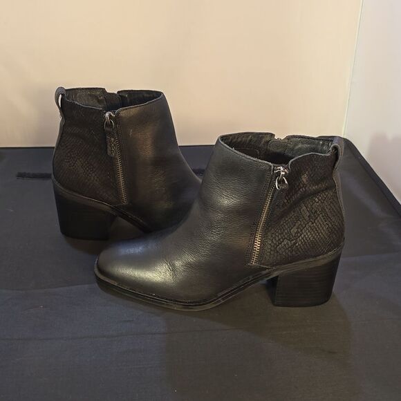 CROWD VINTAGE TWO-SIDE ALMOND TOE SLIP-ON WOMEN"S ANKLE BOOT - Picture 7 of 15